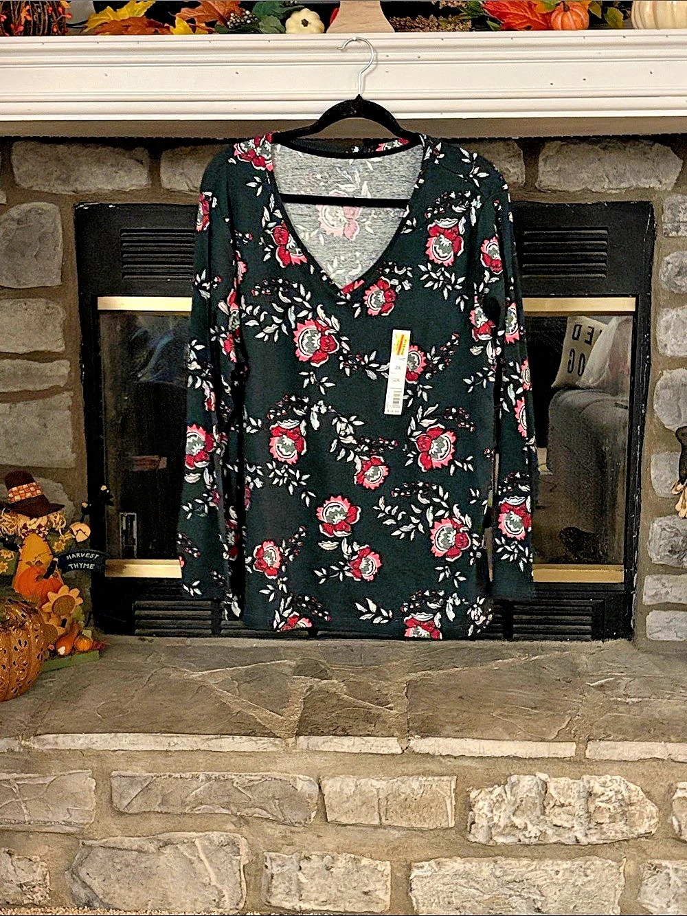 Crof's Barrow The Classic Tee Floral Long Sleeve Tee NWT